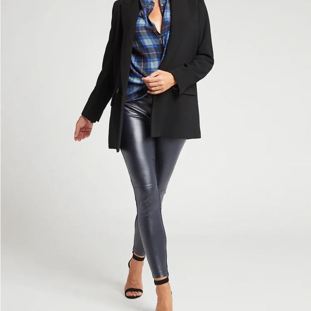 Betabrand Skinny-Leg Jett Dress Pant Yoga Pants Faux Leather Dark Blue LONG L